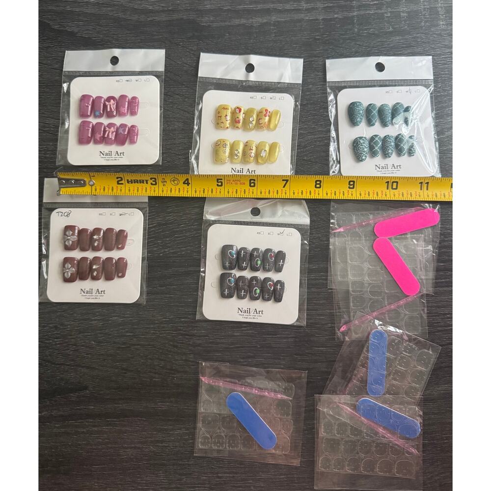 Lot of 5 Handmade Hand Painted Press On Nails Multicolor 3D - Picture 2 of 5